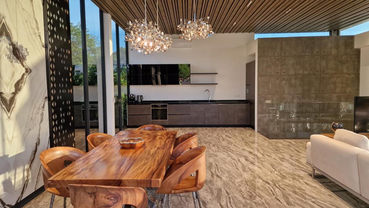 Villa Obsidian, With Staff, Sea View And Walk To Choeng Mon Beach Zewnętrze zdjęcie