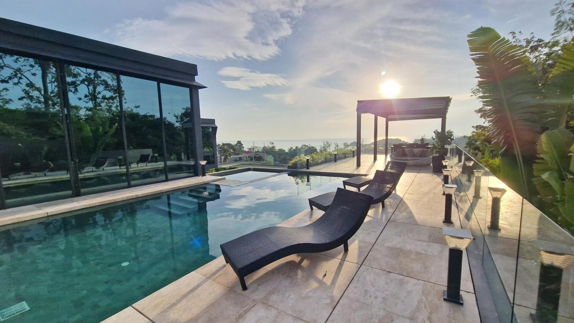 Villa Obsidian, With Staff, Sea View And Walk To Choeng Mon Beach Zewnętrze zdjęcie